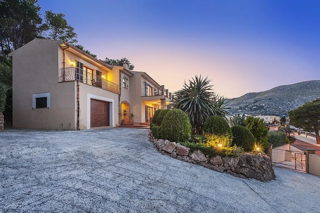 Villa Caputo Pollença 0*,
